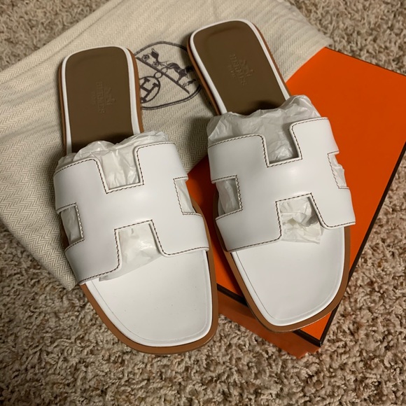🎉💌SOLD!! 📫HERMÈS ORAN sandals 🥰😍🎁 - Picture 6 of 7